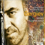 Peter Ilyich Tchaikovsky - Symphony No.5 / Valery Gergiev
